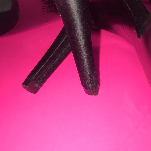 LAUREN RALPH LAUREN Open Toe Strap Heels - Picture 7 of 8